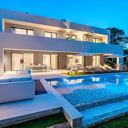 Gotmar Is A Modern Villa