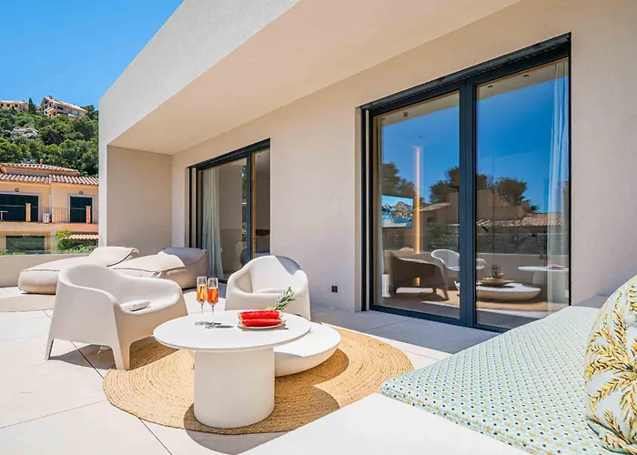 Gotmar Is A Modern Villa *